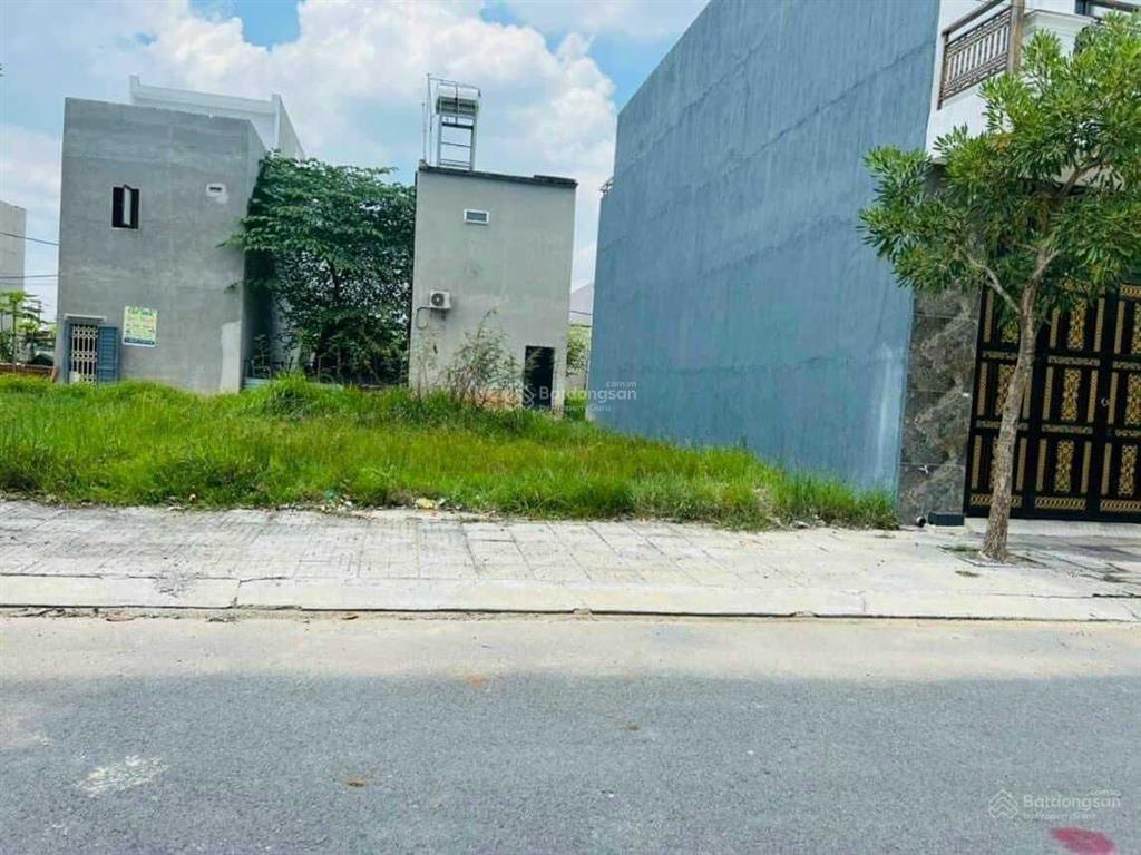 Đất chợ khu tái định cư xuyên á mỹ hạnh đức hòa. dt 5x16. shr. gần kcn xuyên á, hoàng gia, nhị xuân