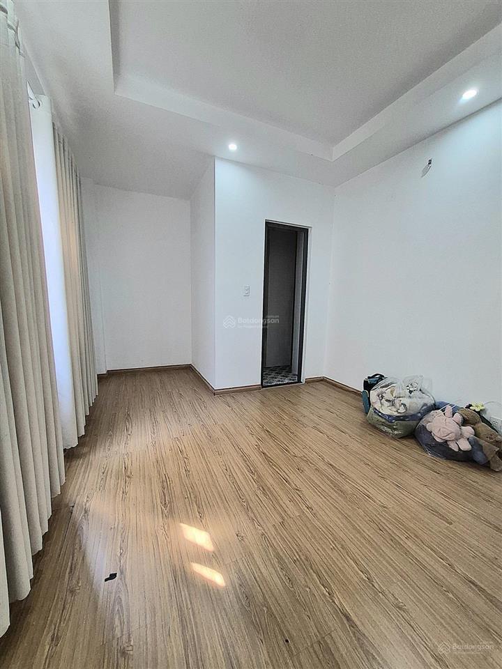Nhà 5 tầng 5pn hxh 8m nguyễn cửu đàm ngang 5m dài 12,5m khu phân lô vip chỉ 9,7 tỷ sổ hoàn công đủ