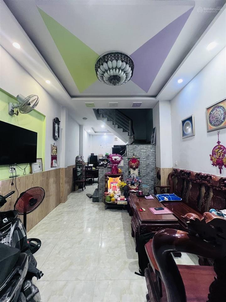 Nhà 3 tầng 3pn hxh thông nguyễn văn khối dt 4x14,9 chỉ 6,6 tỷ. sổ đẹp hoàn công đủ.
