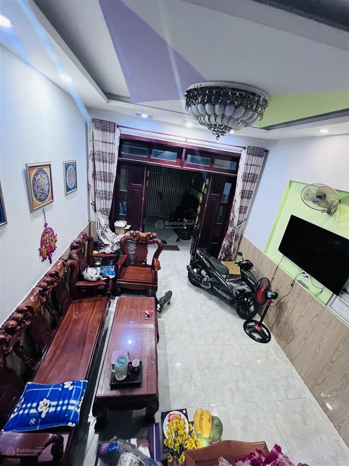 Nhà 3 tầng 3pn hxh thông nguyễn văn khối dt 4x14,9 chỉ 6,6 tỷ. sổ đẹp hoàn công đủ.