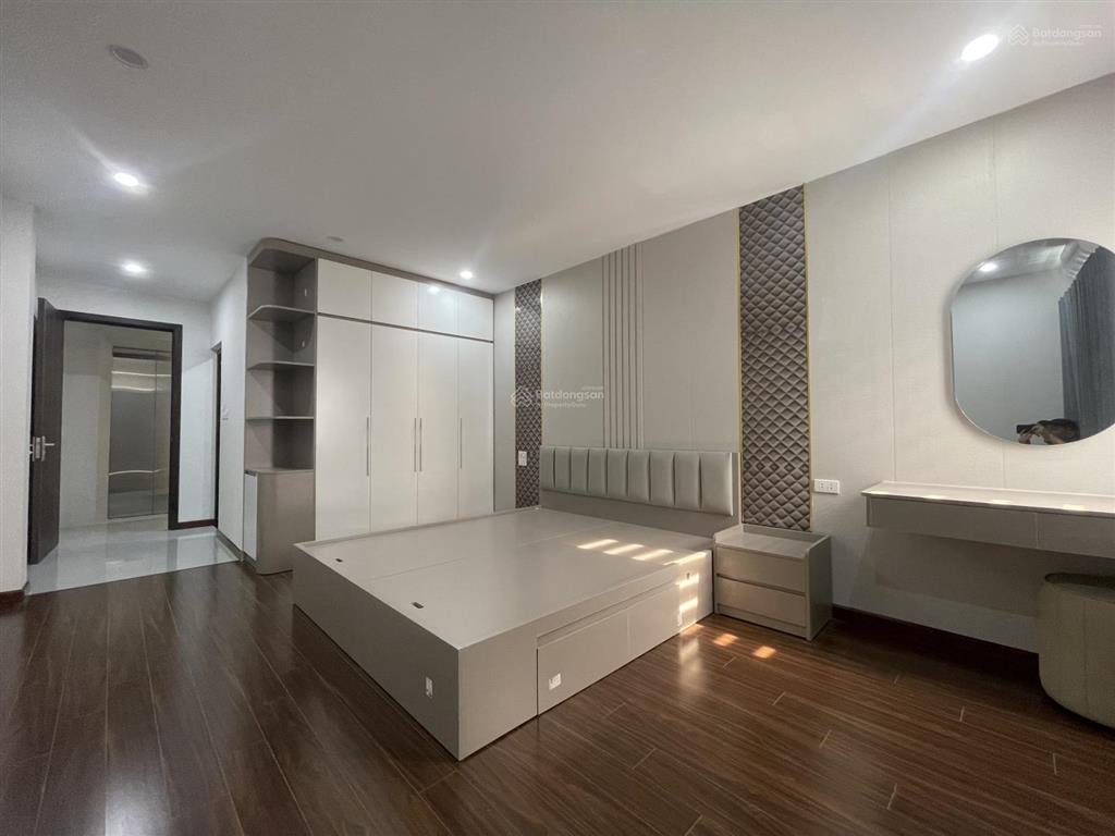 Giá bán nhanh  chỉ 8,8 tỷ  nhà 6 tầng  gara ô tô 7 chỗ  thang máy  dt 46m²