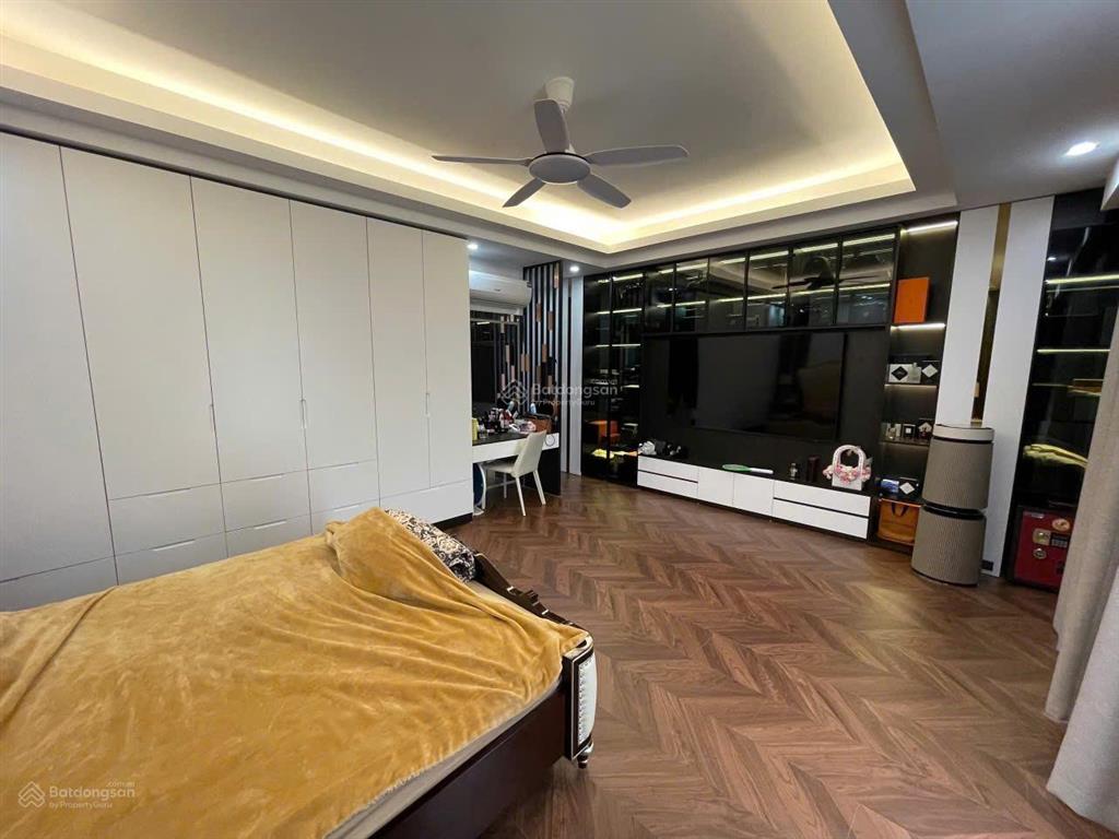 Gara 4 ô tô  nội thất tinh xảo  vừa ở vừa kinh doanh  90m²  6 tầng thang máy  giá 26,8 tỷ