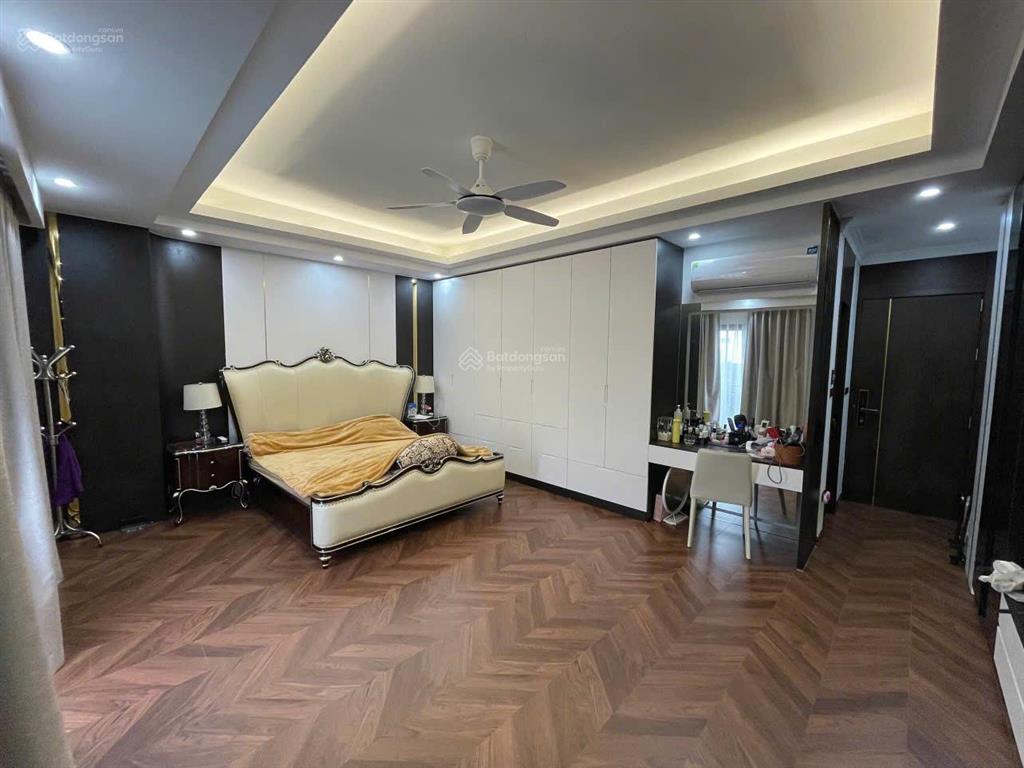 Gara 4 ô tô  nội thất tinh xảo  vừa ở vừa kinh doanh  90m²  6 tầng thang máy  giá 26,8 tỷ