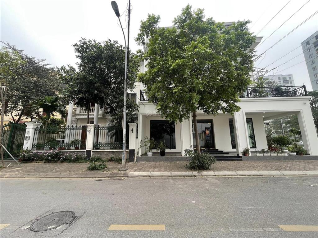Giảm 5 tỷ bán nhanh mtg  biệt thự 180m2  mặt tiền 12m  thang máy giá 50 tỷ
