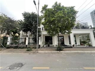 Chính chủ bán biệt thự liền kề 180m2  mặt tiền 12m  thang máy đường 4 ô tô tránh