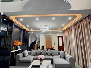 Nhà hiếm gặp  mặt tiền 9m  dt 50m2  6 tầng  thang máy  đủ đồ  giá 10,9 tỷ