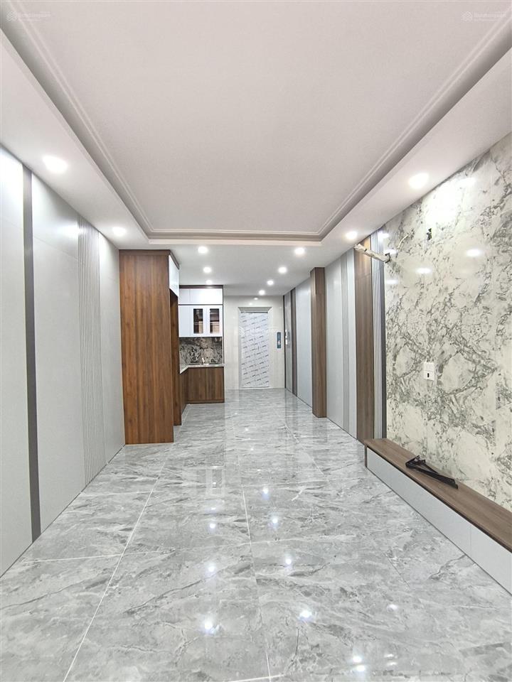 Nhà khu phân lô  7 tầng thang máy  ô tô  dtxd 38m2  giá tốt