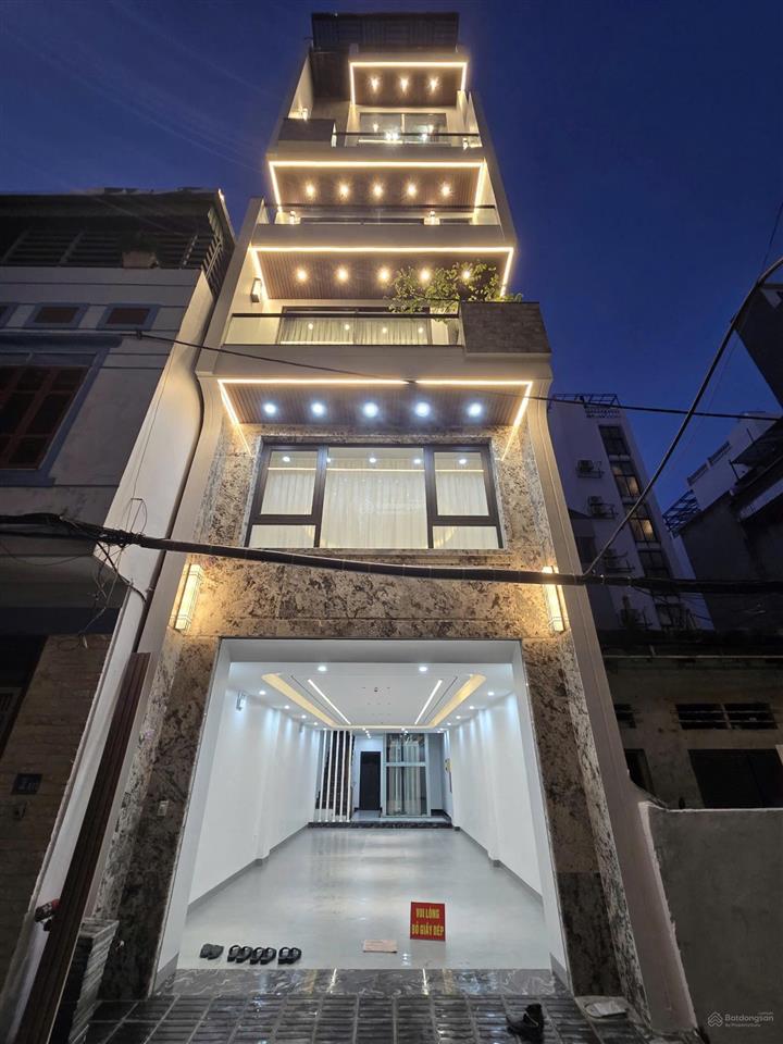 Nhà bề thế 8 tầng  85m²  mt 5m  gara 3 ô tô
