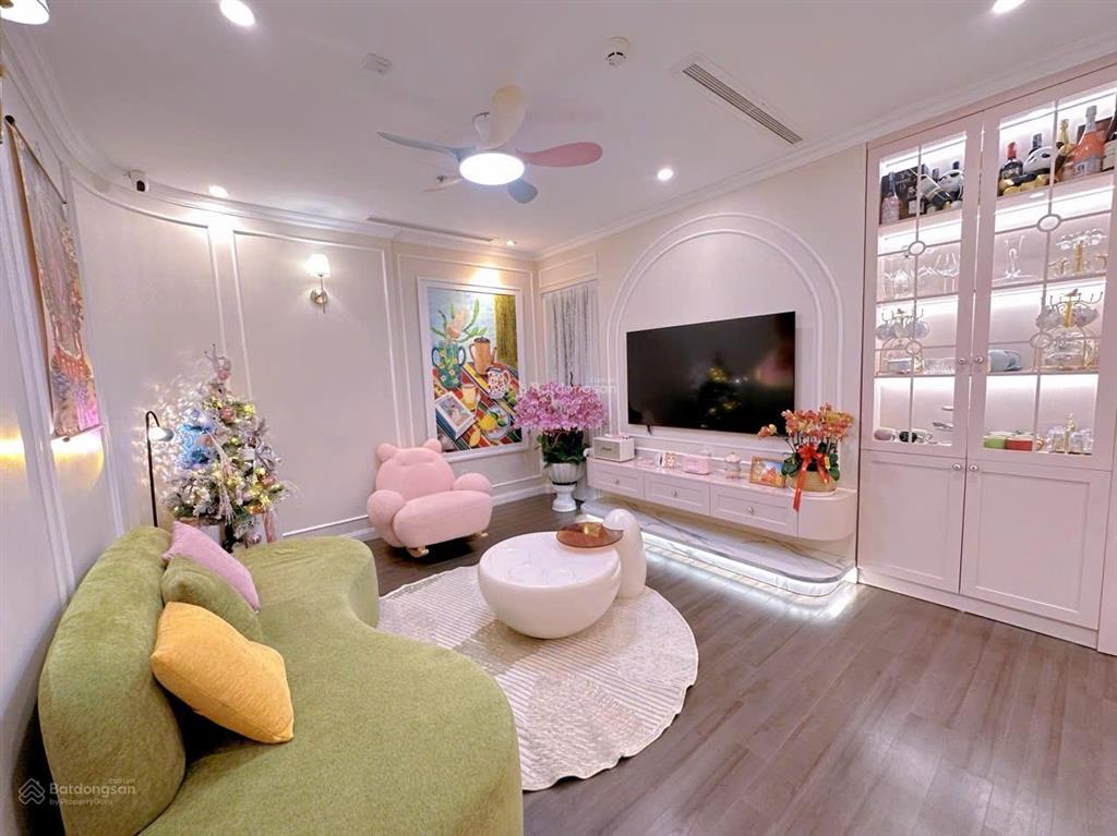 Căn đập thông 120m²  tầng cao  đồ tuyển chọn  giá 30triệu  vào luôn