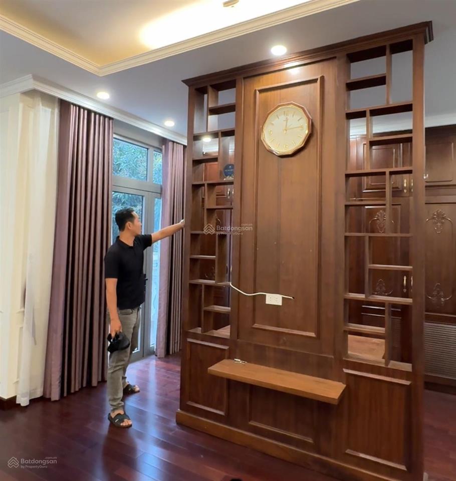 View vườn hoa  riêng tư  lãng mạn  song lập 186m2  gần hồ 12ha  thang máy  đủ đồ  55 triệu
