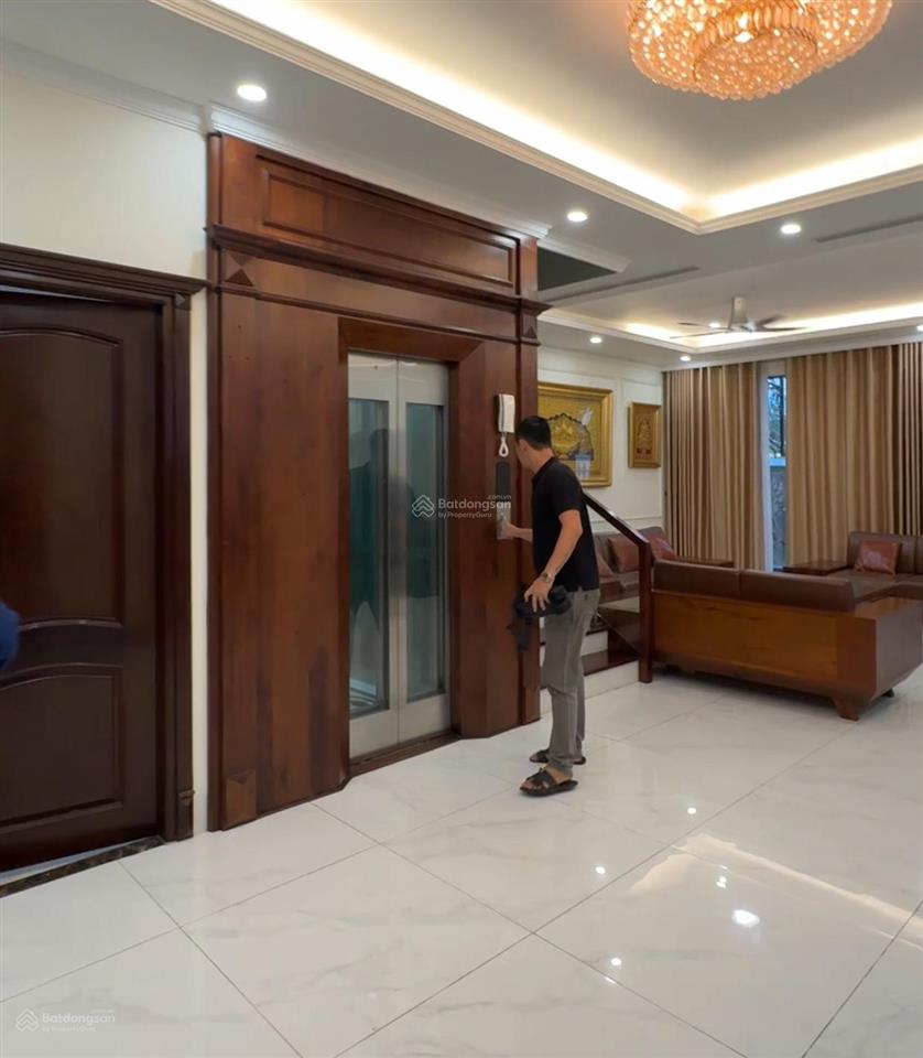 View vườn hoa  riêng tư  lãng mạn  song lập 186m2  gần hồ 12ha  thang máy  đủ đồ  55 triệu