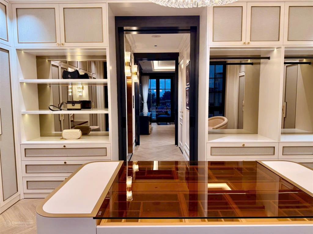 Huyền thoại nhà phố siêu sang  view hồ  7 tầng  100m2  02 mặt tiền ô tô tránh  giá 63 tỷ