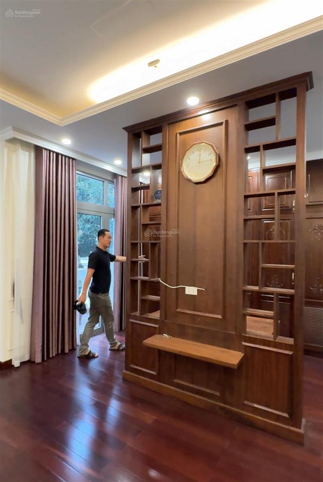 Cho thuê song lập 186m²  harmony  gần hồ 12ha  view công viên  full đồ  giá 50 triệu