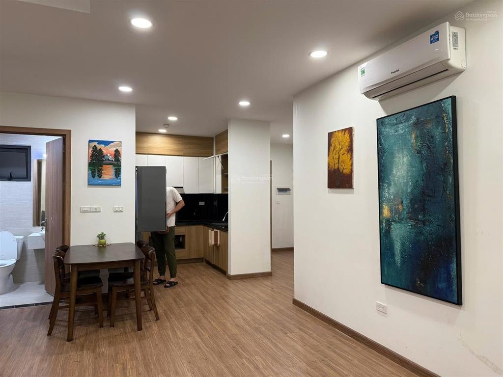 Căn hộ 3n2vs  dt 98m2  tầng cao  view đẹp nhất nhì dự án