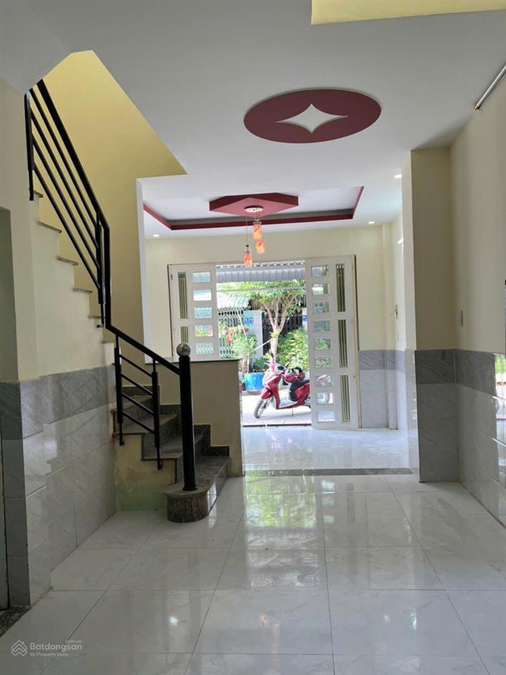 Bán nhà kdc trần anh, 1 trệt 1 lầu, giá 1.5 tỷ, shr, mỹ hạnh, đức hòa