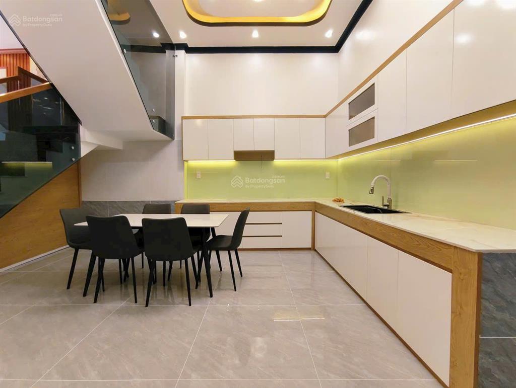 Bán nhà mỹ hạnh nam, đức hòa, 110m2, giá 3 tỷ 150tr, shr