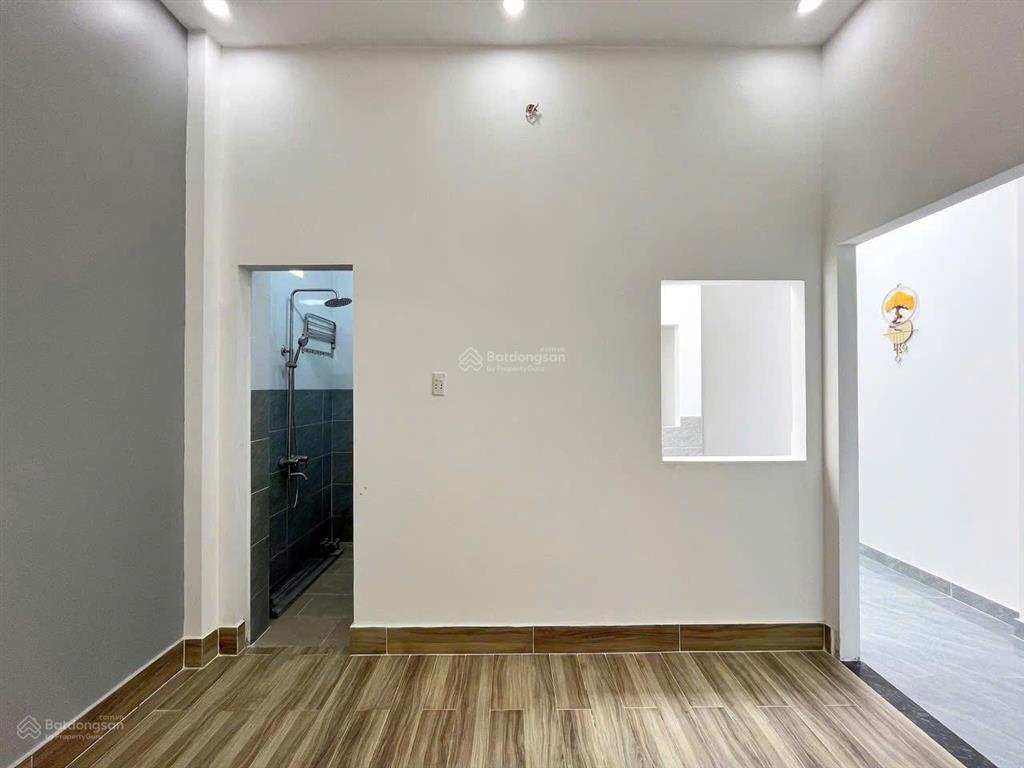 5x38.5m  có sân vườn  giá 2 tỷ 350, hàng hiếm, mỹ hạnh nam, giáp hóc môn
