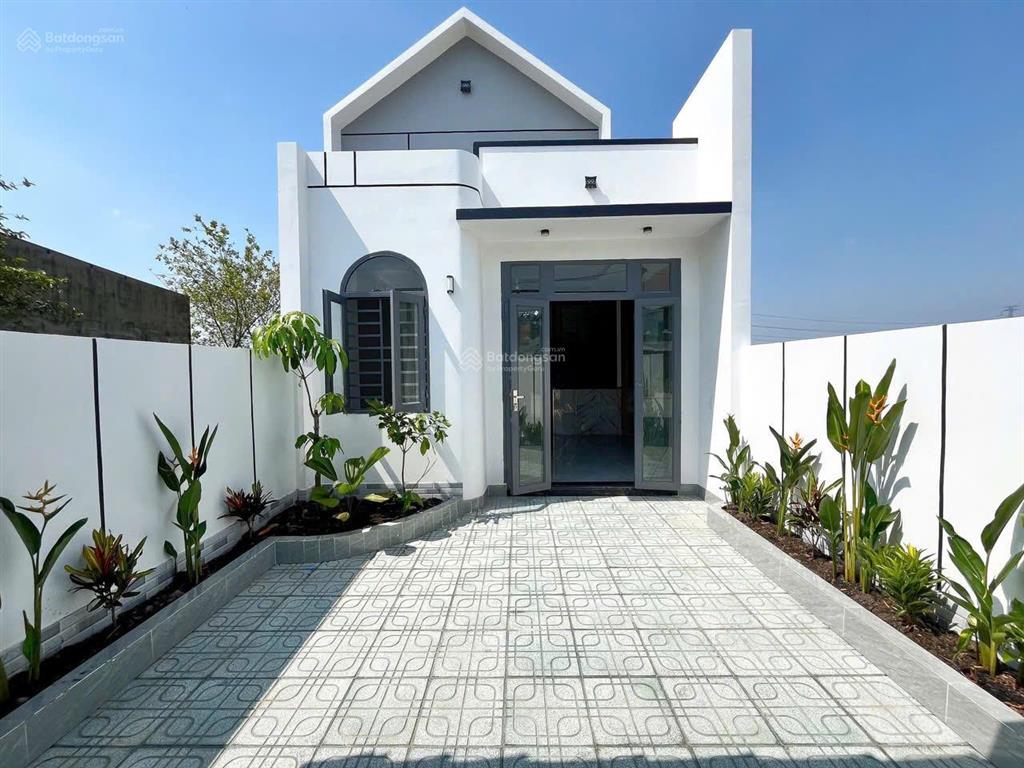 5x38.5m  có sân vườn  giá 2 tỷ 350, hàng hiếm, mỹ hạnh nam, giáp hóc môn