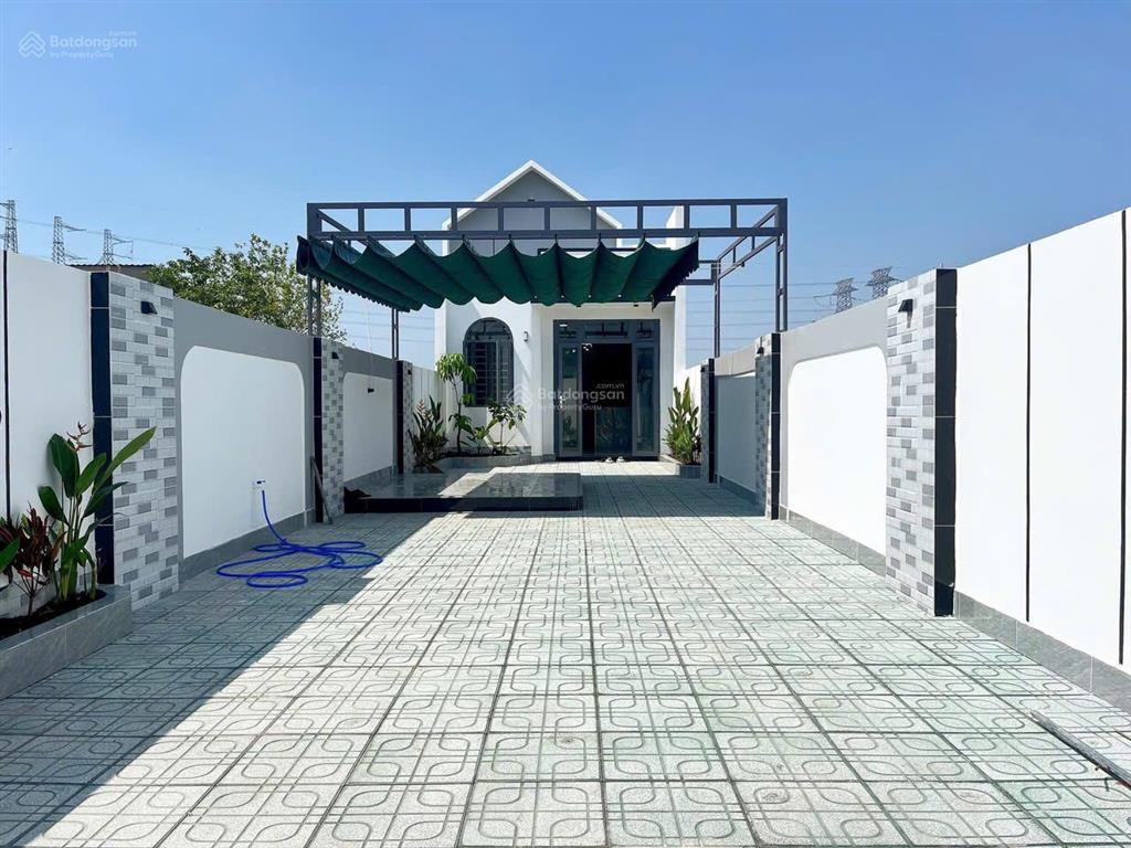 5x38.5m  có sân vườn  giá 2 tỷ 350, hàng hiếm, mỹ hạnh nam, giáp hóc môn
