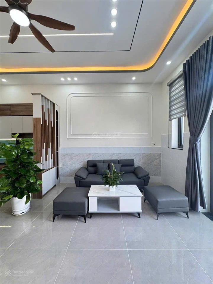 Nhà đẹp 5x20m kiên cố, giá 1.9 tỷ (bao thuế phí), sổ riêng, hoàn công, mỹ hạnh, đức hòa