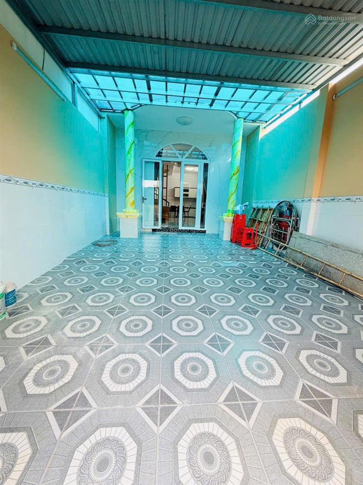 Hạ giá sâu 250tr còn 2.1 tỷ, 5x26m, thổ cư, thị trấn đức hòa, giáp bình tân, long an