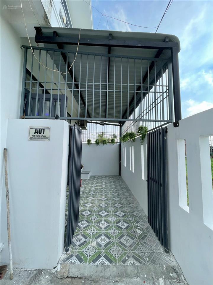 Nhà rẻ nhất khu vực, 1 tỷ 050, 40m2, gần ngã ba mỹ hạnh, sổ riêng, đức hòa