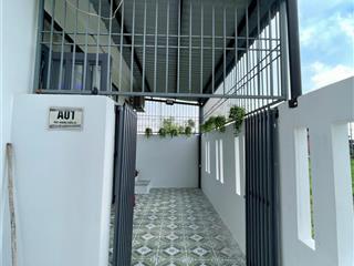 Nhà rẻ nhất khu vực, 1 tỷ 050, 40m2, gần ngã ba mỹ hạnh, sổ riêng, đức hòa