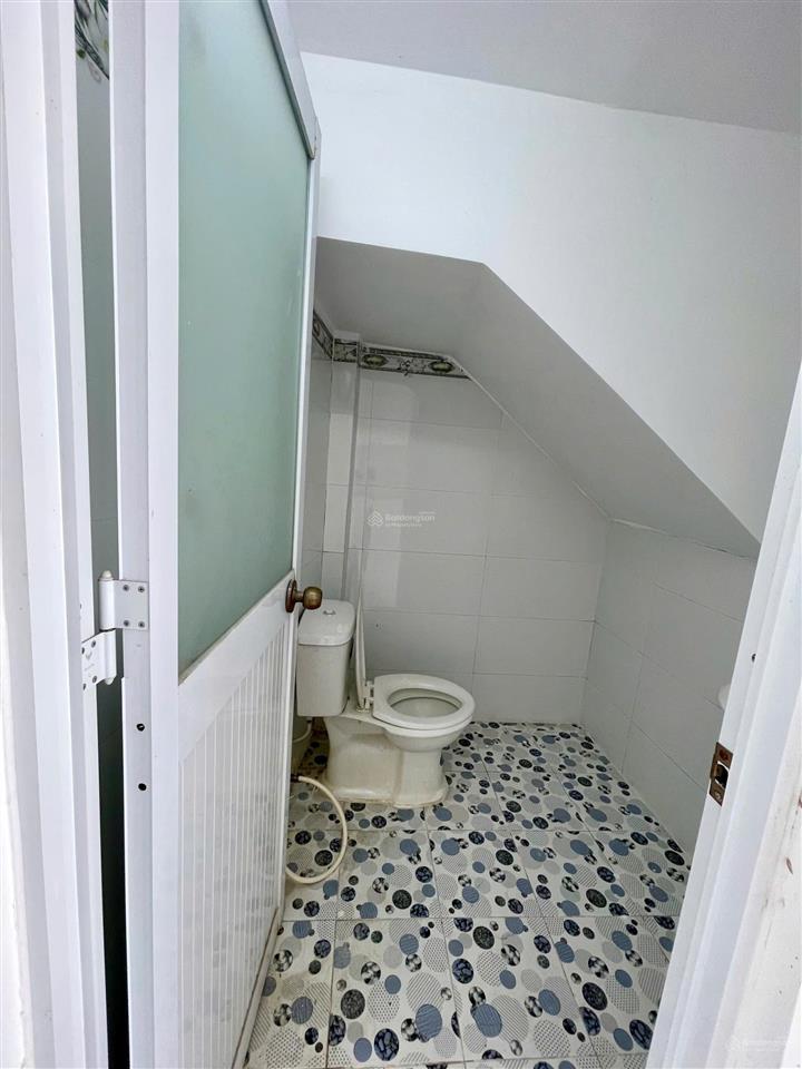 Nhà rẻ nhất khu vực, 1 tỷ 050, 40m2, gần ngã ba mỹ hạnh, sổ riêng, đức hòa