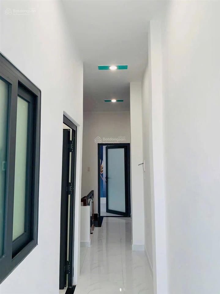 Giá 1 tỷ 520tr, 1 trệt 1 lầu, sổ riêng, gần chợ mỹ hạnh nam, đức hoà