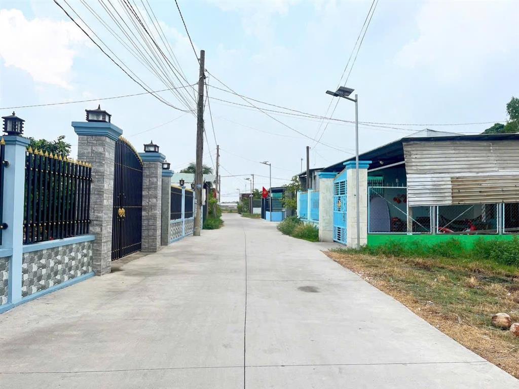 340m2 thổ cư, ngang 7m hiếm, giá 2.1 tỷ, sổ riêng, mỹ hạnh nam, đức hoà