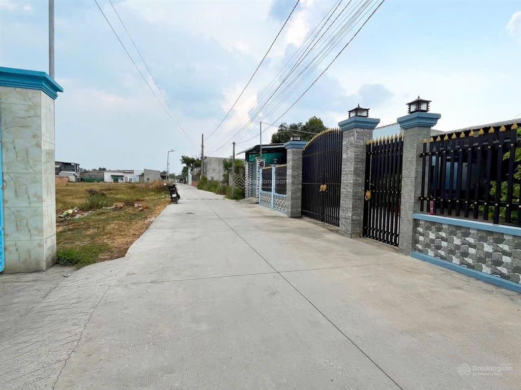 340m2 thổ cư, ngang 7m hiếm, giá 2.1 tỷ, sổ riêng, mỹ hạnh nam, đức hoà