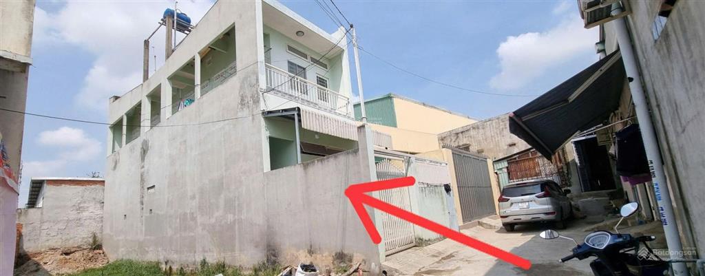 Bán dãy trọ 5 phòng, 5x20m, giá 1 tỷ 650, gần ngã ba mỹ hạnh, đức hoà