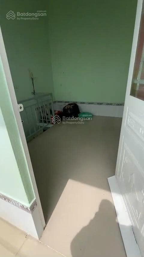 Bán dãy trọ 5 phòng, 5x20m, giá 1 tỷ 650, gần ngã ba mỹ hạnh, đức hoà