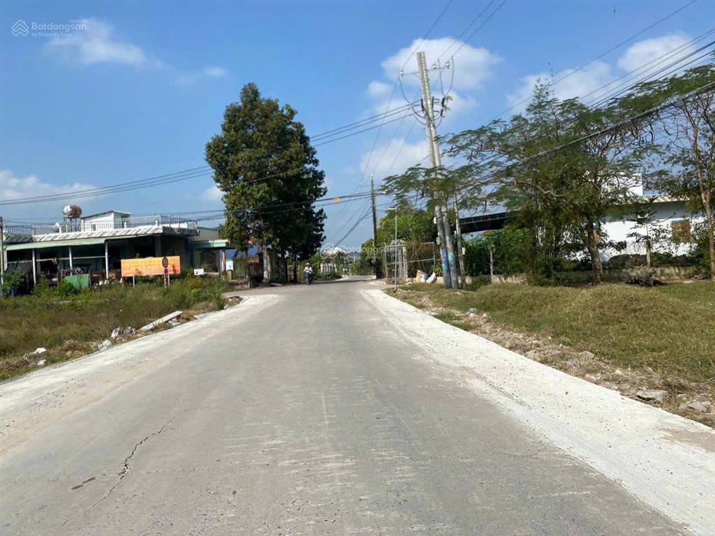 358m2 thổ cư mặt tiền đường xe hơi, mỹ hạnh nam, giá 2 tỷ 050tr, sổ riêng, đức hòa