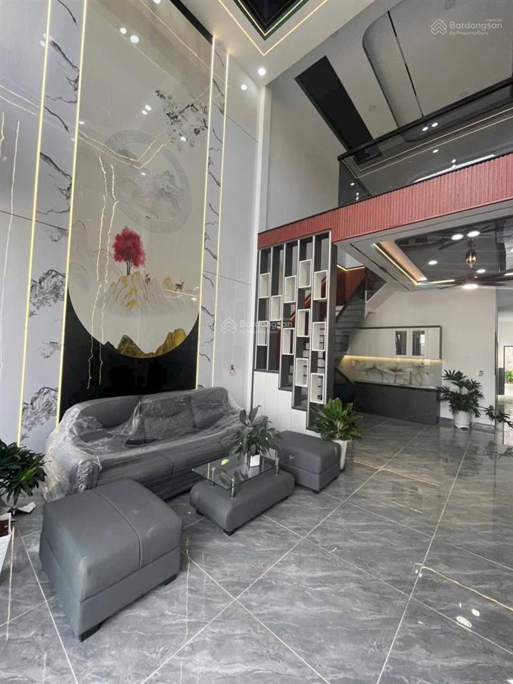 Nhà mới xây, hoàn công, gần chợ chiều, 90m2, kcn đức hoà, sổ riêng, giá 2.1 tỷ tl