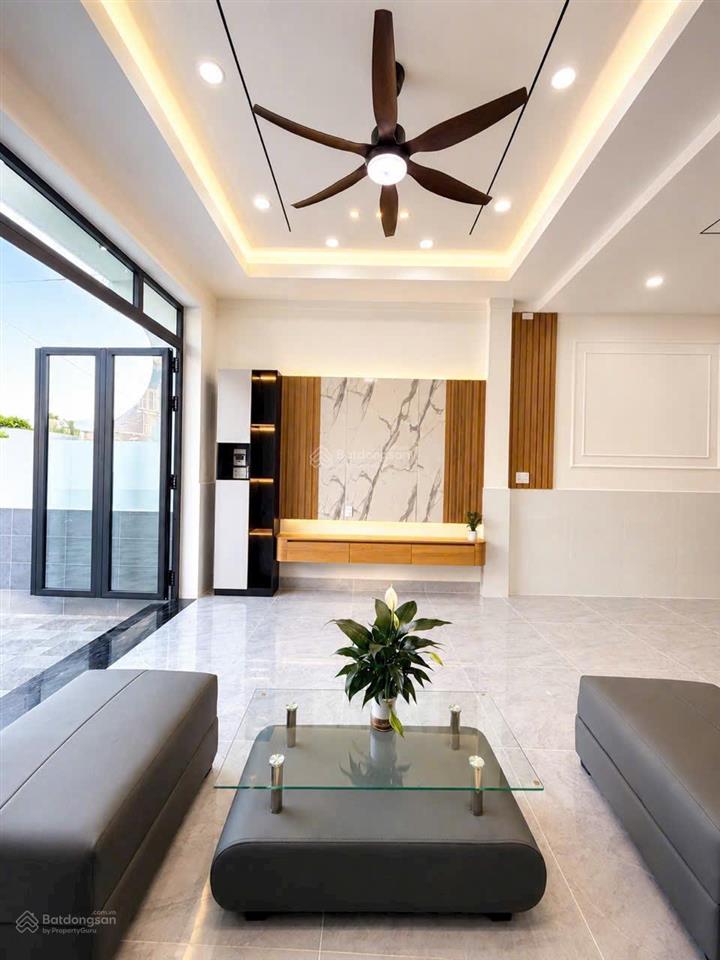Bán gấp nhà vườn 5x28m, giá 2.1 tỷ, mỹ hạnh bắc, đức hòa, tây ninh