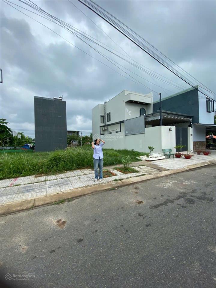 Hạ giá chỉ còn 1 tỷ 080 triệu, 80m2, kdc mỹ hạnh, đức hòa, long an