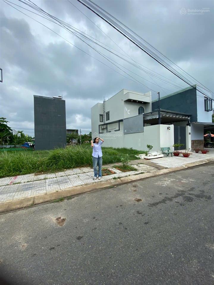 Hạ giá chỉ còn 1 tỷ 080 triệu, 80m2, kdc mỹ hạnh, đức hòa, long an