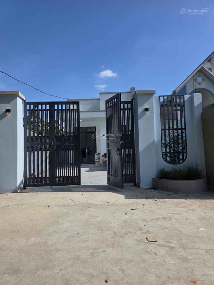 Nhà sân vườn mỹ hạnh nam 162m2, giá 1.9 tỷ bao hết phí, nở hậu, sổ riêng, đức hòa