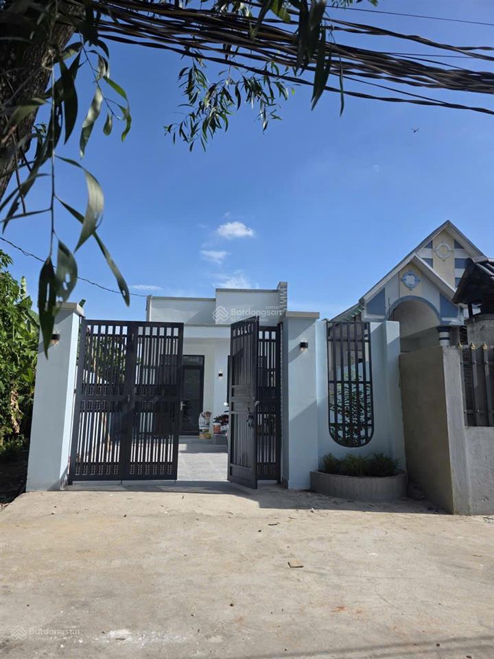 Nhà sân vườn mỹ hạnh nam 162m2, giá 1.9 tỷ bao hết phí, nở hậu, sổ riêng, đức hòa