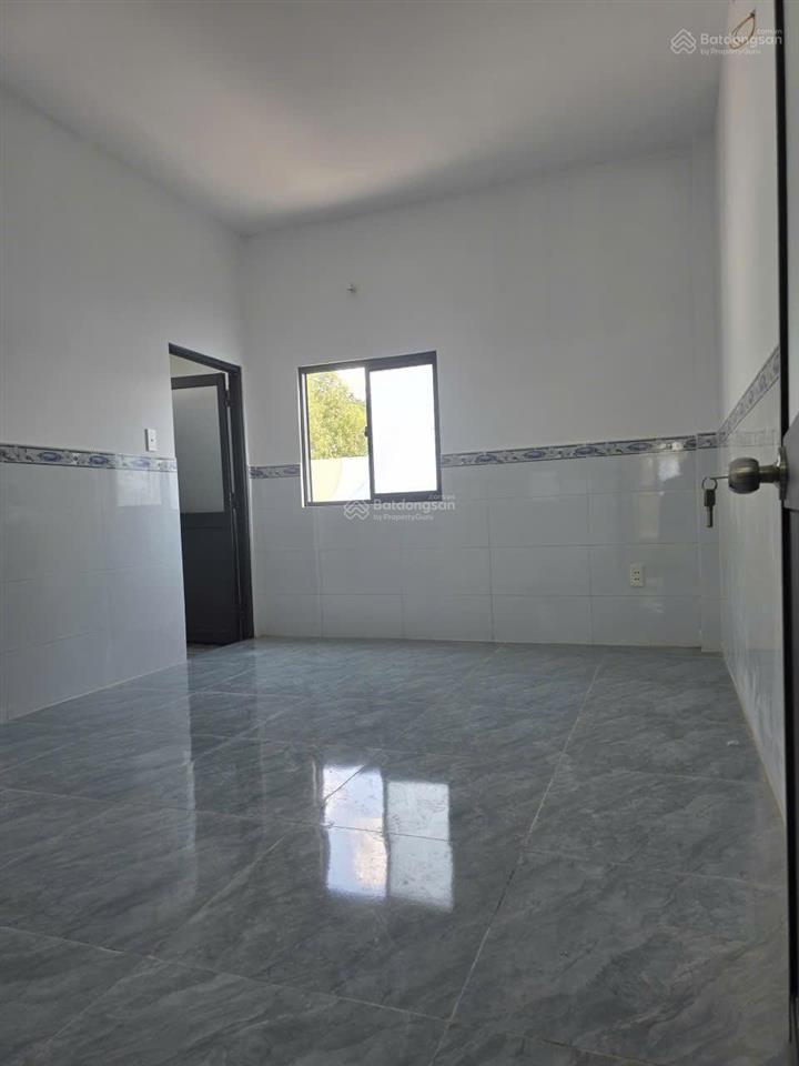 Nhà sân vườn mỹ hạnh nam 162m2, giá 1.9 tỷ bao hết phí, nở hậu, sổ riêng, đức hòa