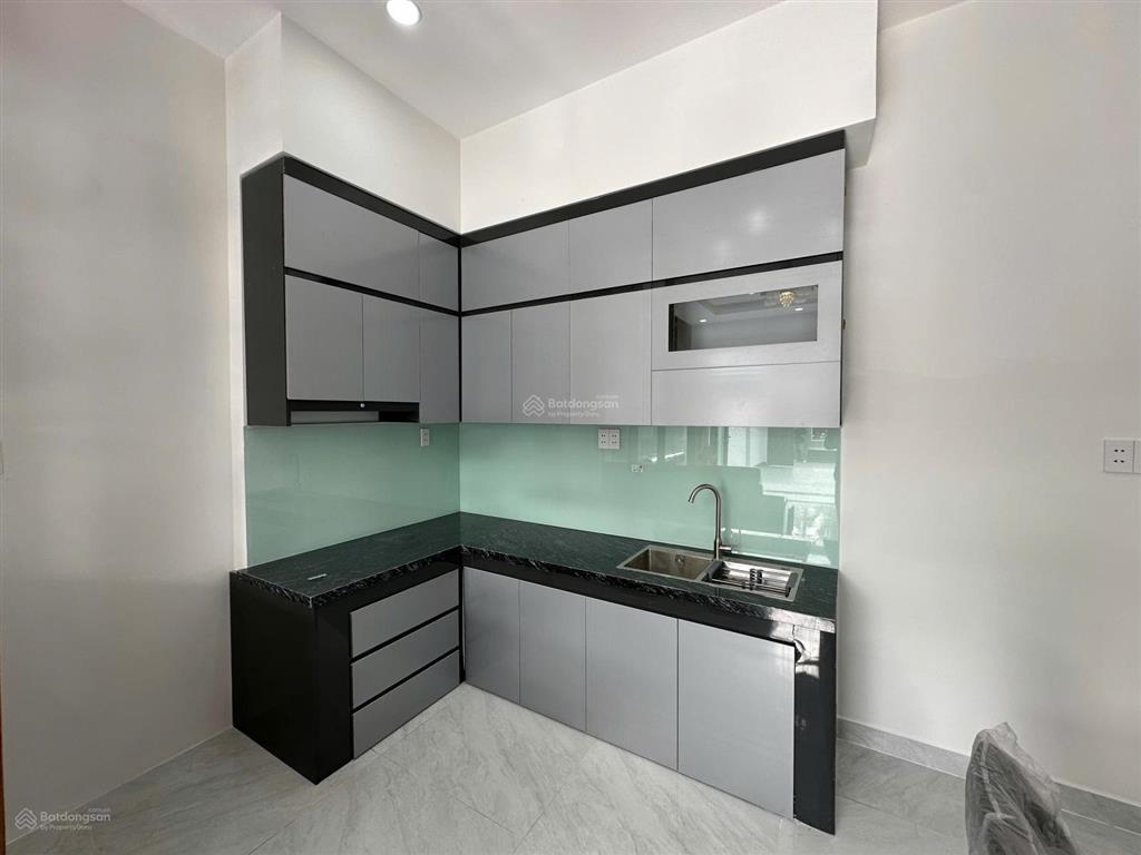 Nhà đẹp 1 trệt 1 lầu, 3pn, cách tl 824 (34m) chỉ 200m, giá 2 tỷ 500, 5x18m, mỹ hạnh nam, đức hòa