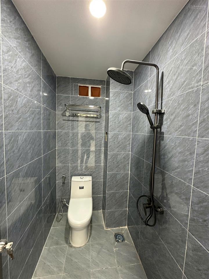 Nhà đẹp 1 trệt 1 lầu, 3pn, cách tl 824 (34m) chỉ 200m, giá 2 tỷ 500, 5x18m, mỹ hạnh nam, đức hòa
