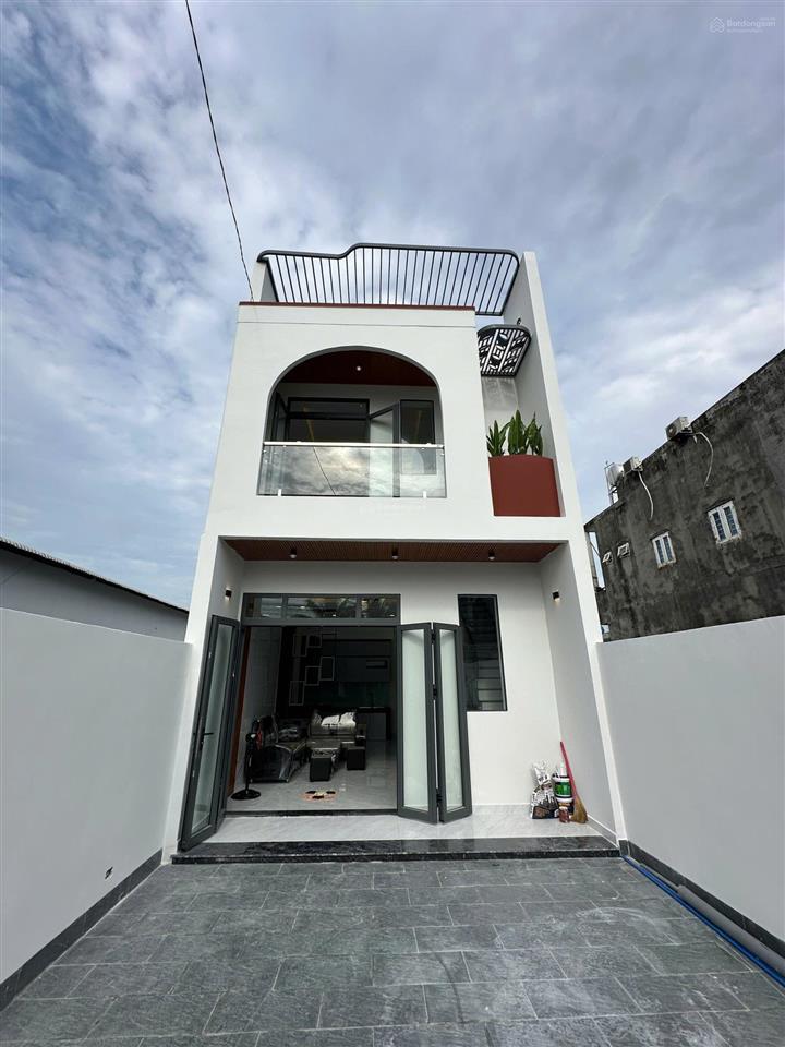 Nhà đẹp 1 trệt 1 lầu, 3pn, cách tl 824 (34m) chỉ 200m, giá 2 tỷ 500, 5x18m, mỹ hạnh nam, đức hòa