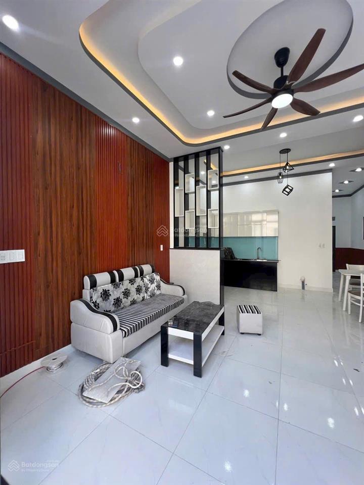 Hạ giá 100tr chỉ 1 tỷ 390tr, nhà cấp 4 cực đẹp, 5x15m, mỹ hạnh, đức hòa, sổ riêng