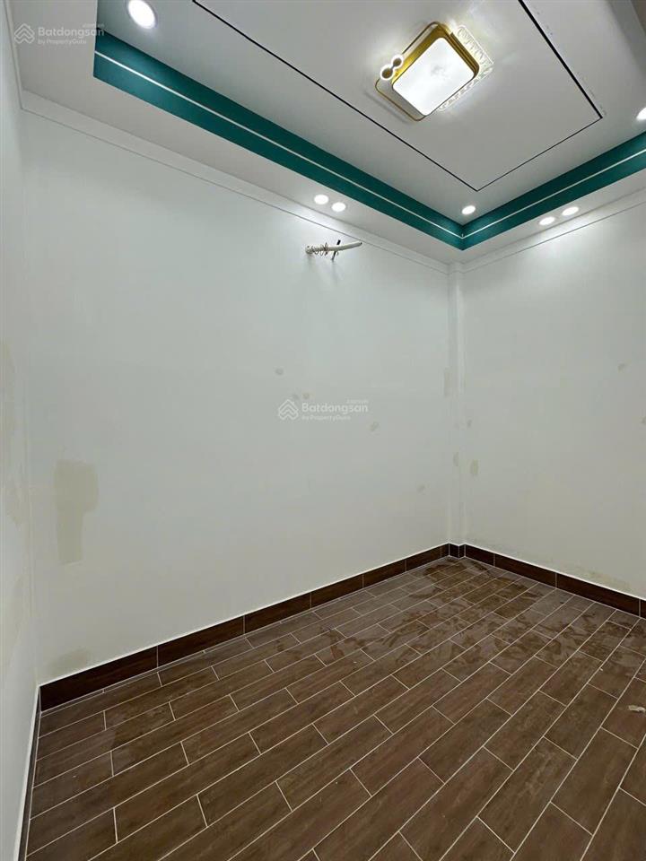 Nhà mới xây mỹ hạnh nam, 152m2, giá 1 tỷ 750, sổ riêng, cách tl 824 chỉ 300m, đức hòa
