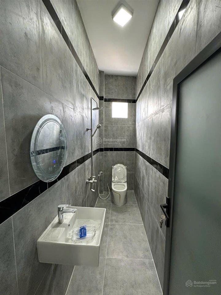 Nhà mới xây mỹ hạnh nam, 152m2, giá 1 tỷ 750, sổ riêng, cách tl 824 chỉ 300m, đức hòa