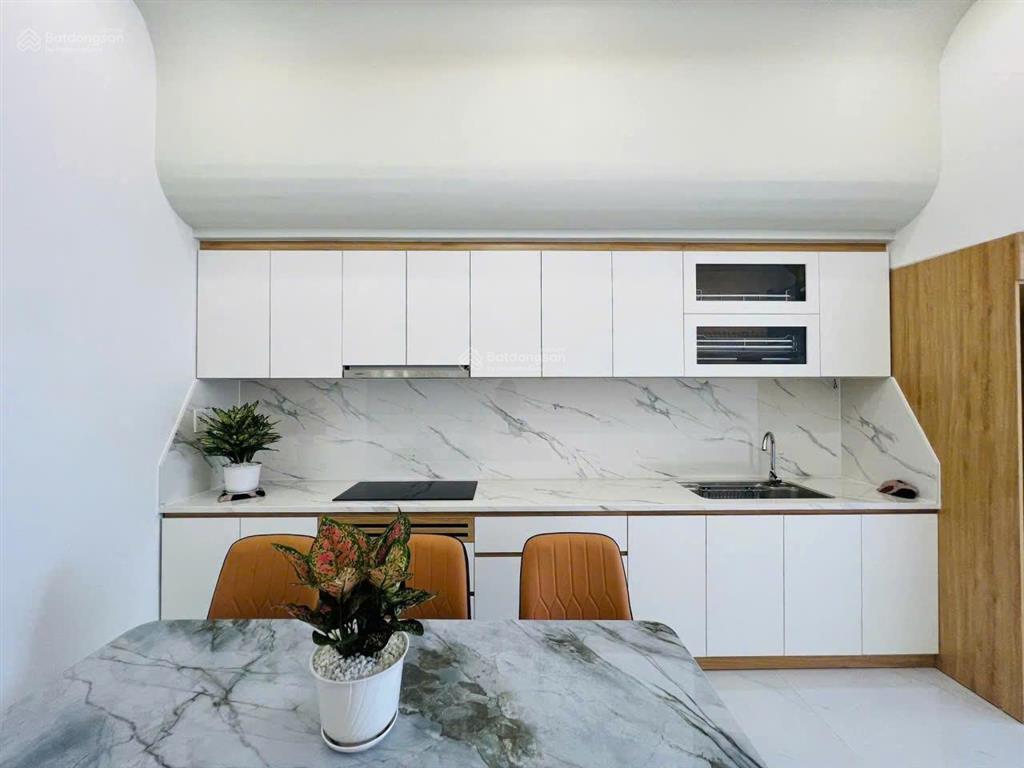 Bán nhà đúc thật, tường 20, mỹ hạnh nam, 110m2, giá 3,1 tỷ, sổ riêng, đức hòa
