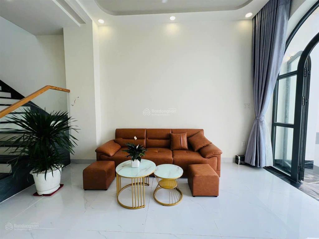 Bán nhà đúc thật, tường 20, mỹ hạnh nam, 110m2, giá 3,1 tỷ, sổ riêng, đức hòa