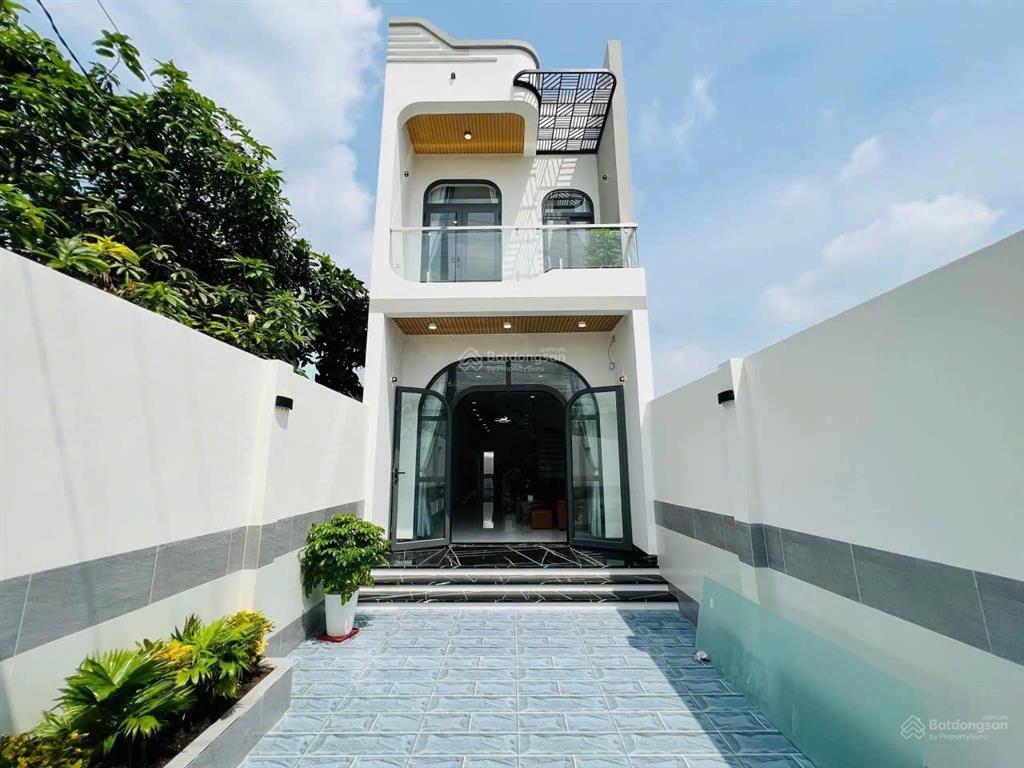 Bán nhà đúc thật, tường 20, mỹ hạnh nam, 110m2, giá 3,1 tỷ, sổ riêng, đức hòa
